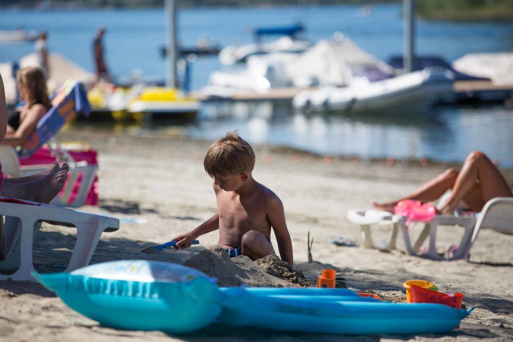Camping Italia Lido Castelletto sopra Ticino Dış mekan fotoğraf